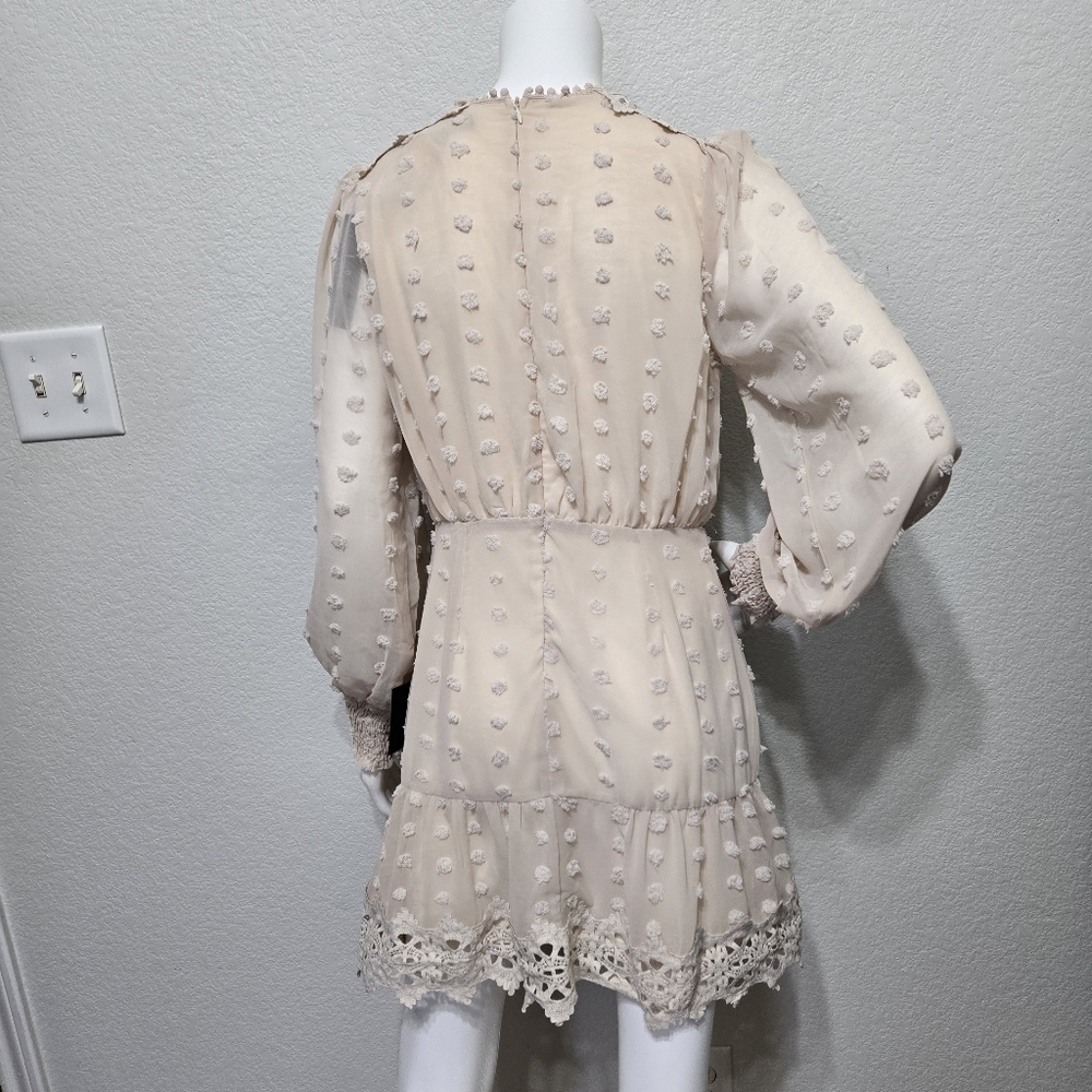 NWT Lulus Chic Cream Dress Size S - Picture 7 of 11